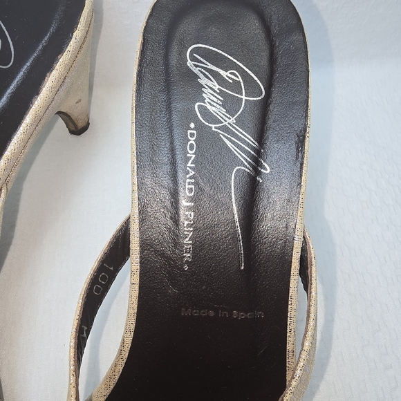 DONALD J. PLINER WOMENS VERO CUOIO SHIMMER THONG SANDAL SLIDE HEEL FLOWER 10 - Picture 8 of 10